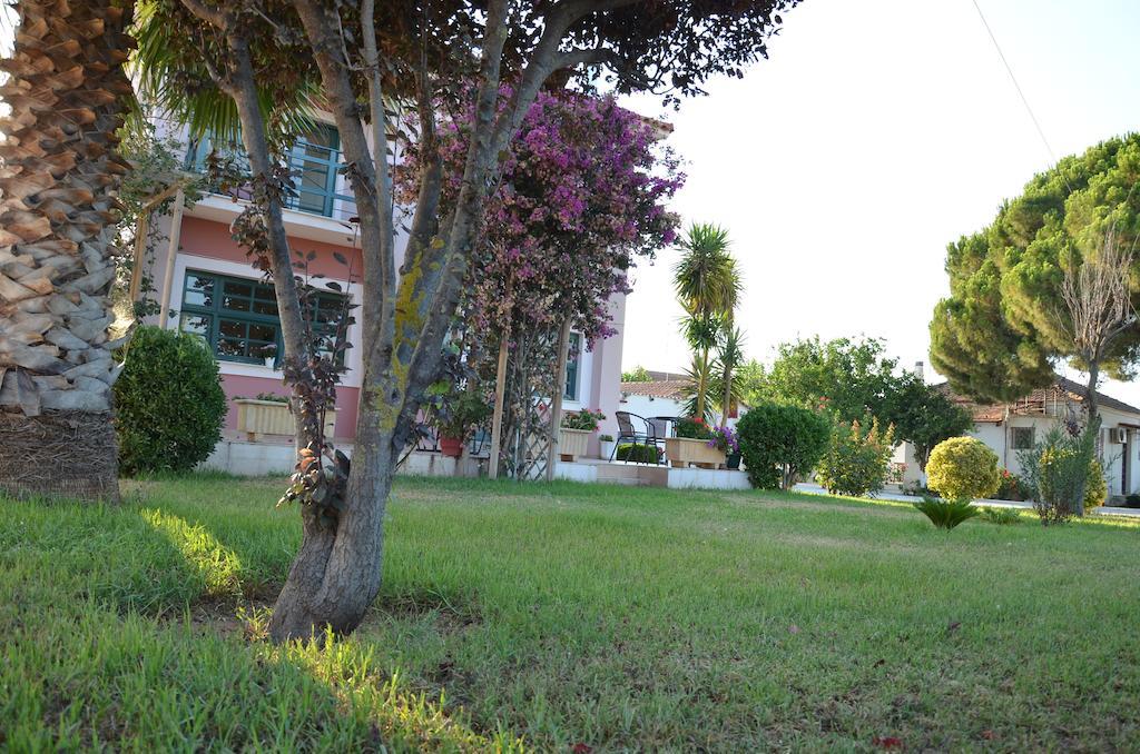Rena'S House Hotel Kalogria  Ngoại thất bức ảnh